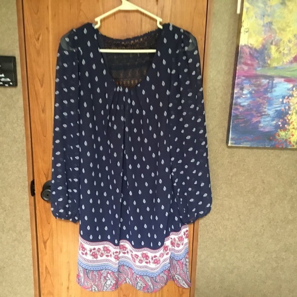 Cute Women’s Size Medium L/S Dress Blue w/White